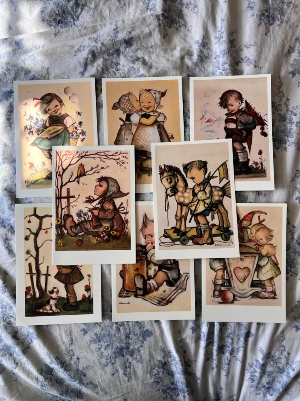 Vintage Hummel 1982 Ars Edition Notecard Set‎ 18 Cards w/ Envelopes in Box